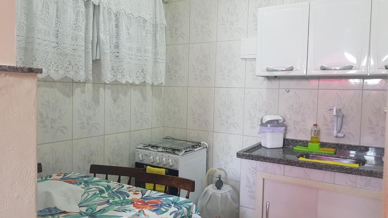 Suites E Kitinetes Farol Do Cabo 아라이알도카보 외부 사진